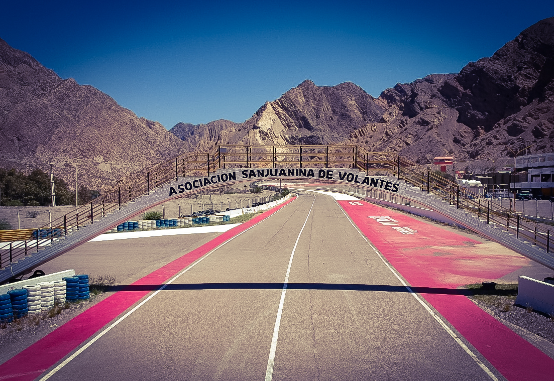 Celebración de pilotos sanjuaninos